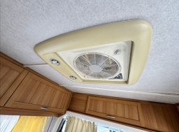Elnagh , 2,3 Clipper 80 JTD obytný automobil