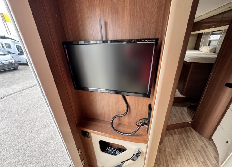 LMC , 2,3 I 730 MJT obytný automobil