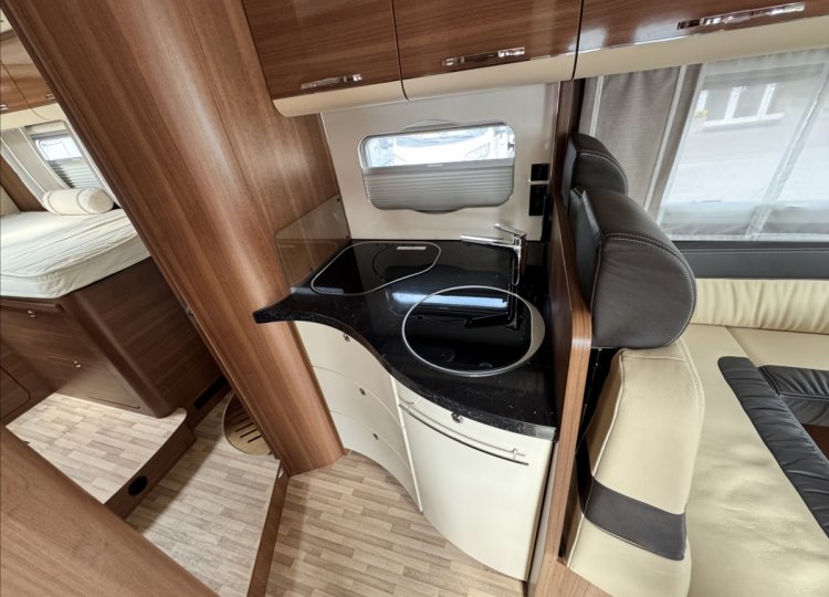 LMC , 2,3 I 730 MJT obytný automobil