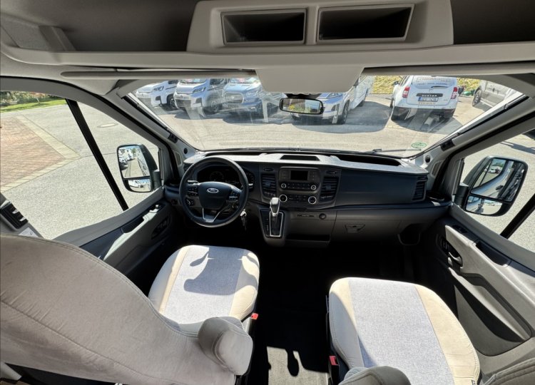 LMC , 2,0 Innovan 590 TDCi obytný automobil