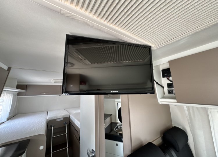 Etrusco , 2,2 V6600SB HDi obytný automobil