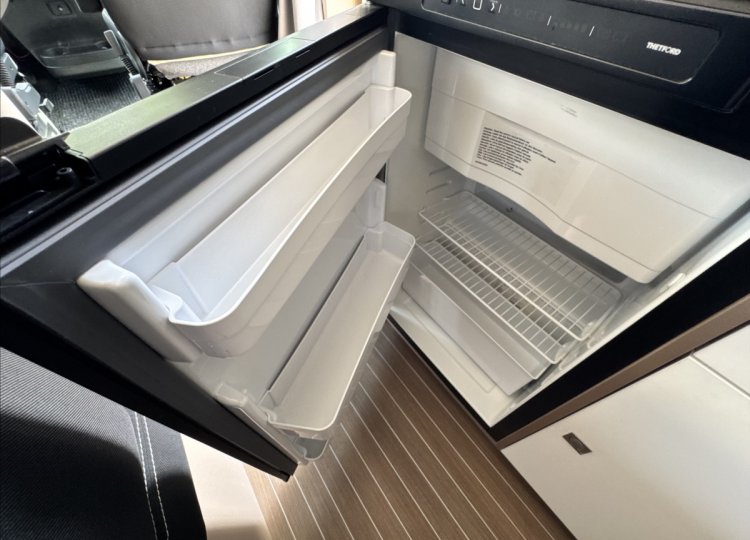 Etrusco , 2,2 V6600SB HDi obytný automobil