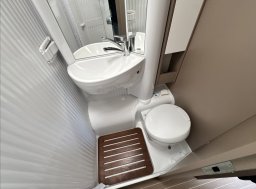 Etrusco , 2,2 V6600SB HDi obytný automobil
