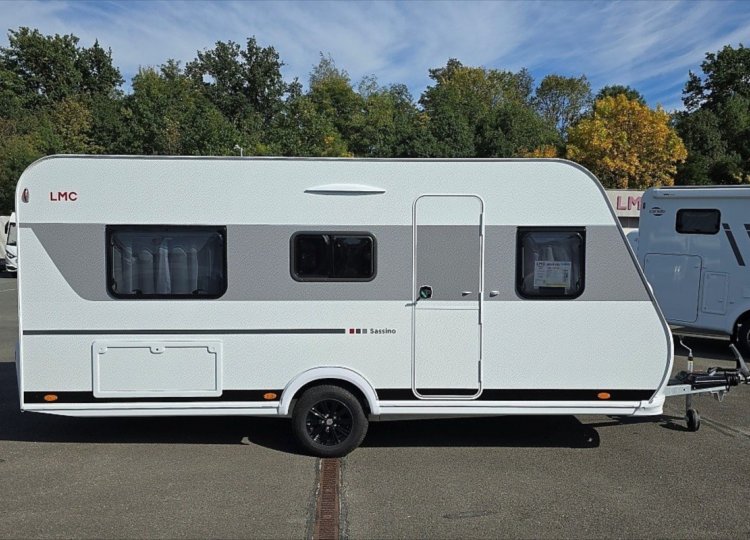 LMC , Sassino 460E - MY27 obytný přívěs
