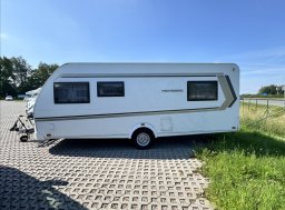 Weinsberg , W51 obytný přívěs