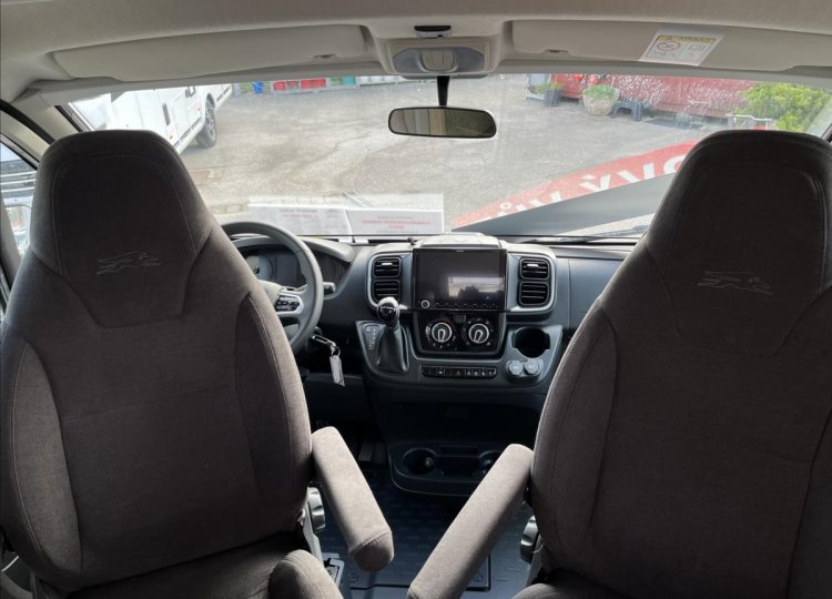 Laika Ecovip, 2,2 L 3412DS MJTD obytný automobil
