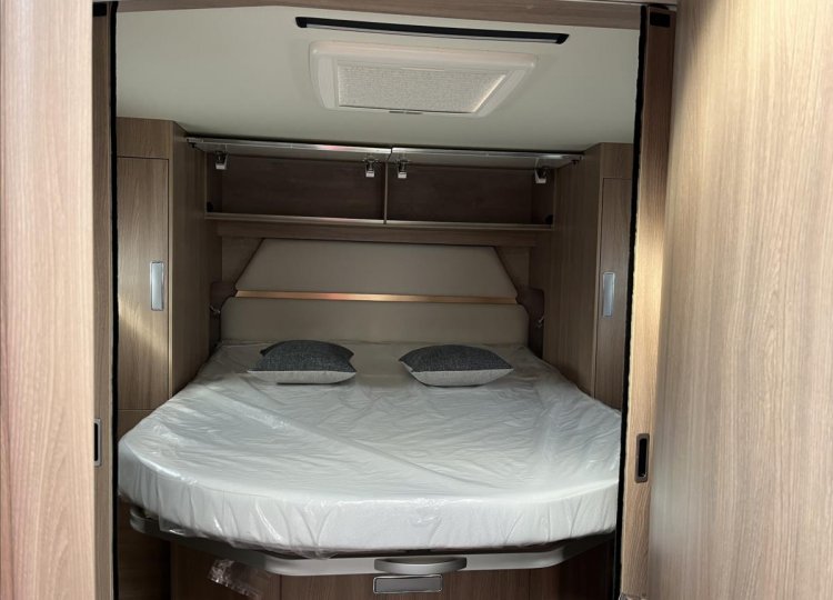 Laika Ecovip, 2,2 L 3412DS MJTD obytný automobil