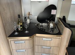 Laika Ecovip, 2,2 L 3412DS MJTD obytný automobil