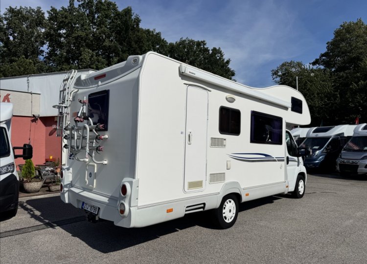 CI Caravans International , 2,3 Elliot 40 MJTD obytný automobil