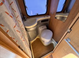CI Caravans International , 2,3 Elliot 40 MJTD obytný automobil