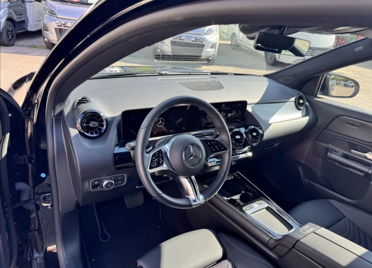 Mercedes-Benz GLA, 1,3 200
