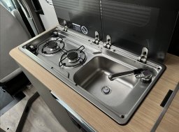 LMC , 2,0 INNOVAN 592 TDCi obytný automobil