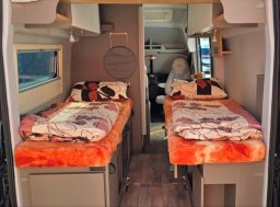 LMC , 2,0 Innovan 592 TDCi obytný automobil