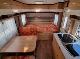 LMC , Style 493K obytný přívěs