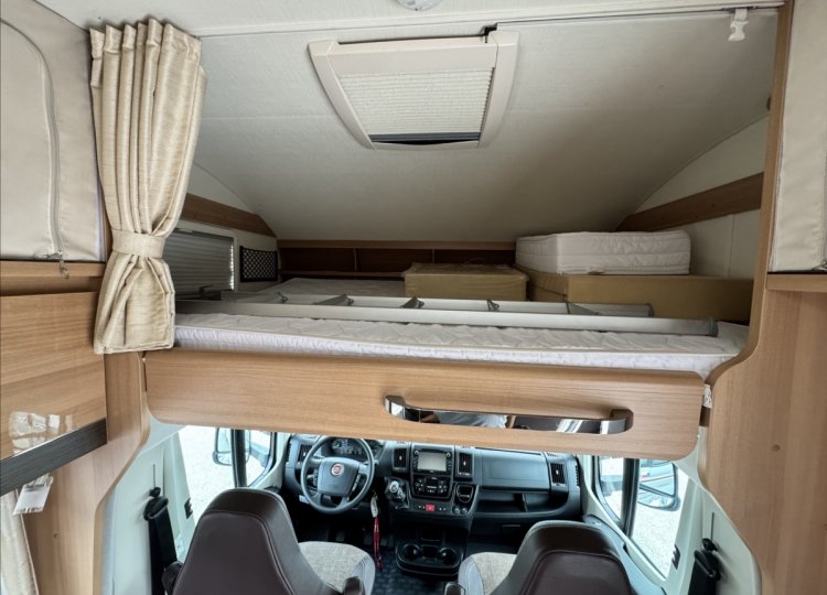 LMC , 2,3 Breezer A714 MJT obytný automobil