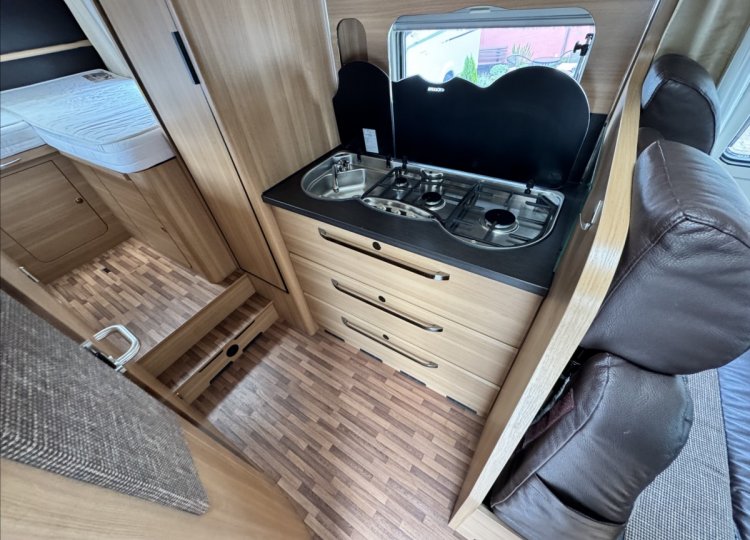 LMC , 2,3 Breezer A714 MJT obytný automobil