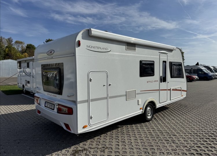 LMC , Style 490K obytný přívěs