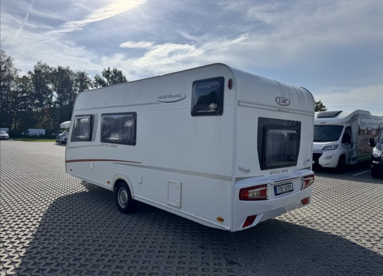 LMC , Style 490K obytný přívěs