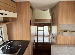 LMC , Style 490K obytný přívěs